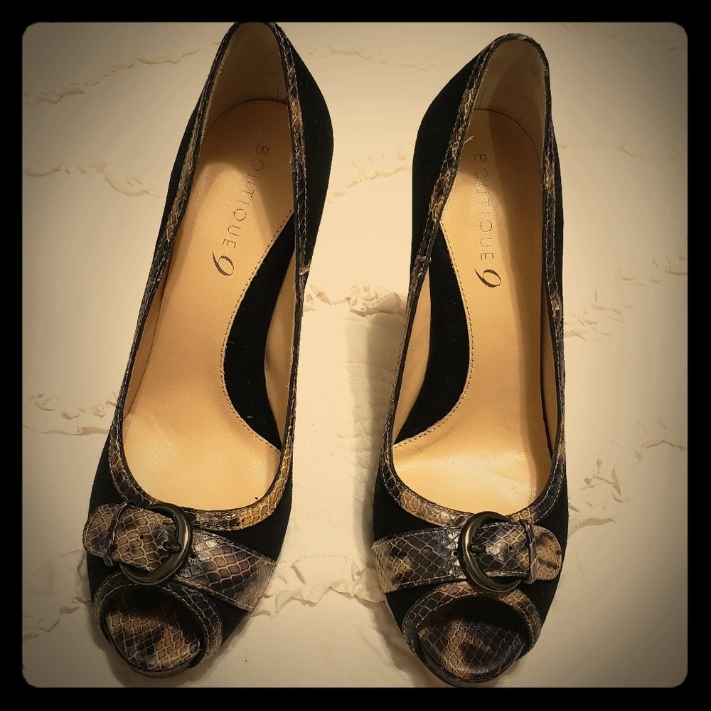 High Heel Boutique 9 shoes Trubbles size 8 M